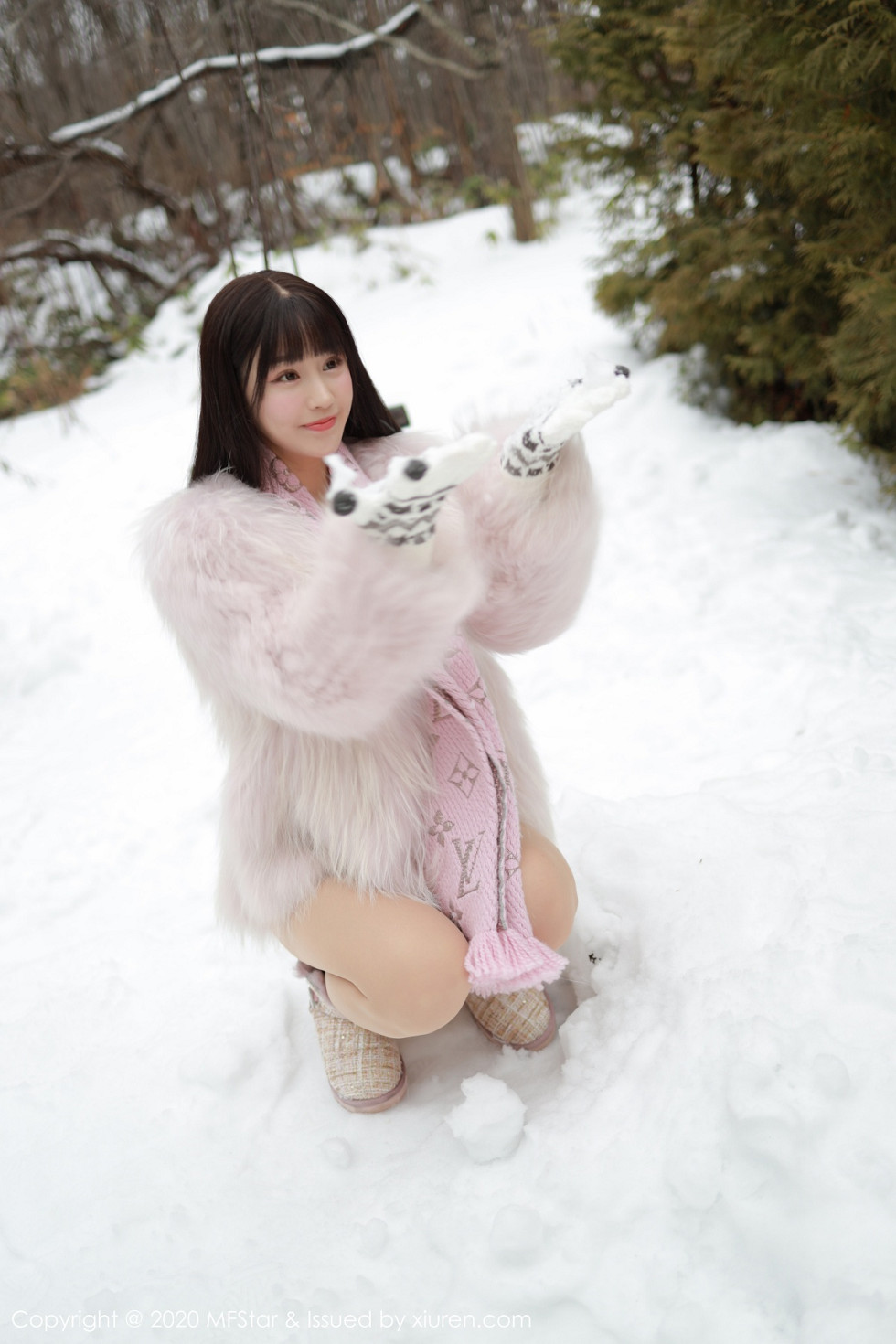 MFStar模范学院女神朱可儿Flower北海道旅拍雪地里蕾丝内衣惹火魅惑套图写真